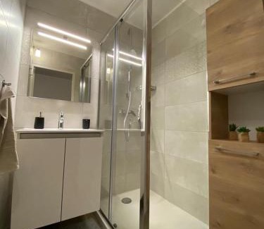 Sanary-sur-Mer Apartment | Proche Centre SANARY Studio climatisé 4 personnes