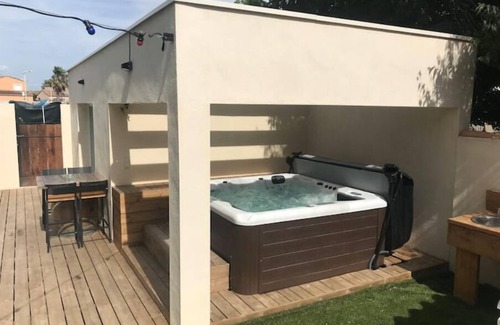 Poussan House | Profitez dun Espace de Détente
