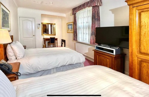 Douglas Apartment | Promenade House