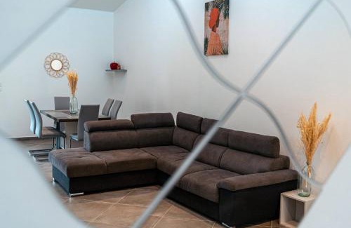 Le Gosier Apartment | PROMO ! Charmant havre de paix ventilé en campagne