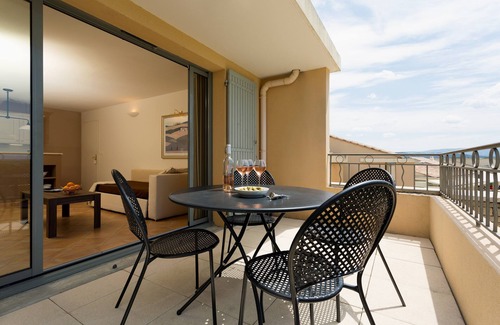 Saumane-de-Vaucluse Condo | Promotion! Appart sympa, Piscine, Proche du Golf