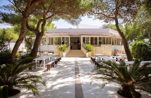 Chiesiola Resort | Property in a holiday village 'Baia Falcone-Bilocale 403' with sea view and air conditioning