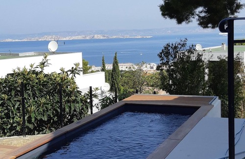 Montredon House | Propriété Avec vue et Piscine