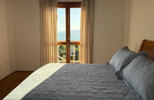 Ilhabela House | Propriedade a 80 metros da praia do Curral