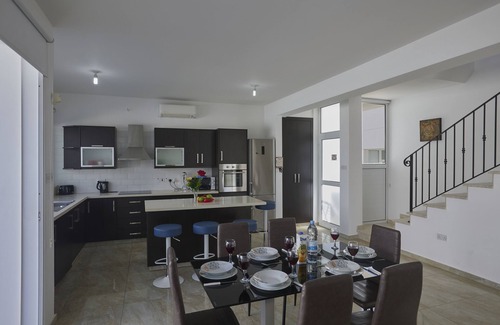 Kapparis Cottage | Protaras Pearl Villa PE18 - a villa that sleeps 6 guests in 3 bedrooms