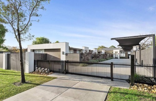 Dromana House | Proton Beach Villa 2
