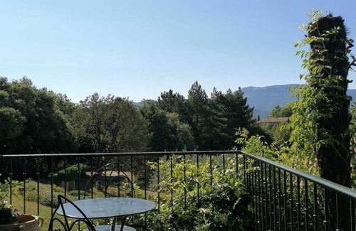 Merindol-les-Oliviers House | PROVENCALE HOUSE with swimming pool facing MONT VENTOUX