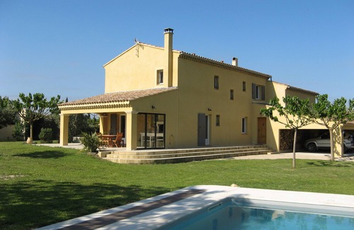 Pernes-les-Fontaines House | Provencal villa in a quiet area, near the city center