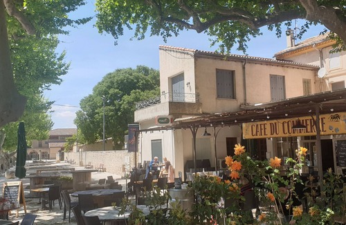 Boulbon Villa | Provencal villa with pool and lovely view!