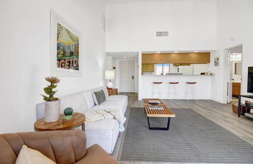 Palm Desert House | PS712 - Lake Fairway - Meredith Lodging