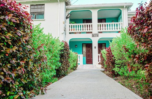 Cane Hill Apartment | PTO in paradise 3 mins-Oistins!