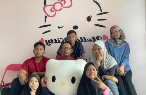 Puchong Apartment | Puchong HELLO KITTY Fully Air-Con Suite 47130 Puchong Selangor