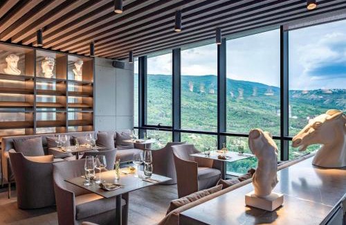 Vake Hotel | Pullman Tbilisi Axis Towers