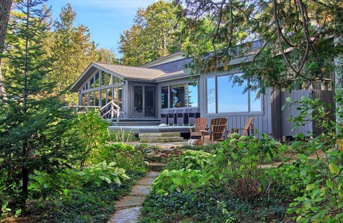 Leland House | Pure Lake Michigan Cottage Getaway Global Wellness at it's BESTn14 people