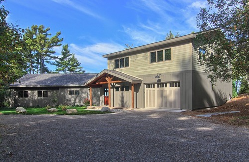Leland House | Pure Lake Michigan Cottage Getaway Health retreat/Wellness at it's BEST.