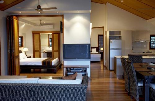 Nelly Bay Villa | Pure Magnetic Villa 3
