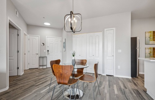Desert View Village Apartment | Pure Suites Phoenix 2 Bed Gym Pool Cabana 2