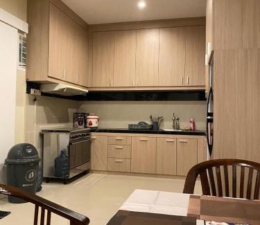 Taman Griya House | Puri Bagus Guesthouse