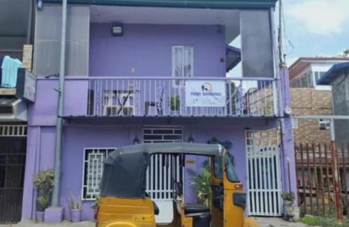 Nasugbu Bed & Breakfast | Purple Guesthouse