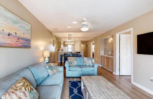 Carolina Forest Apartment | Purple Sunset Sanctuary, Unit 41-E