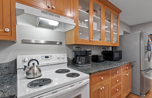Baker City Apartment | Pythian Castle Hideaway
