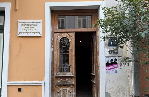 Tbilisi Apartment | Qeto's House