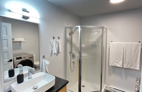 Bedford Apartment | Quaint 2-bedroom apartment with WiFi in charming Bedford