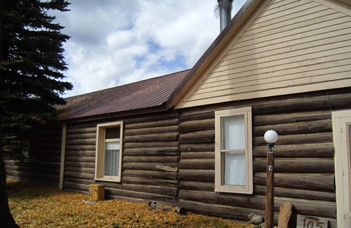 Creede House | Quaint Cabin in Creede
