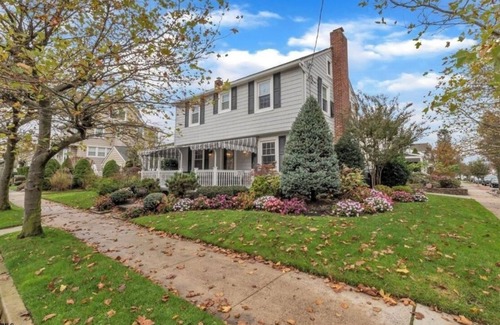 Margate City House | Quaint Coastal Retreat – Just 3 Blocks from the Beach!