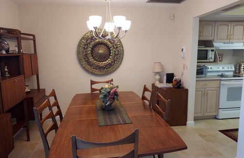Edgewater House | QUAINT FLORIDA GETAWAY