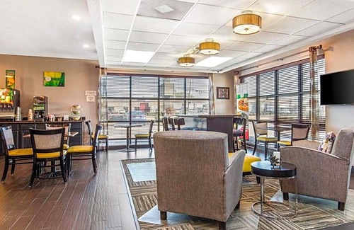 Memphis Hotel | Quality Inn Airport I-240