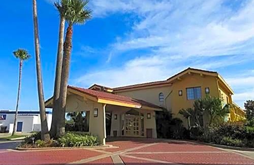 Harlingen Hotel | Quality Inn Harlingen