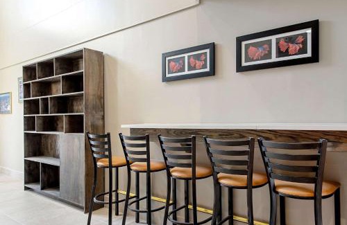 Mishawaka Hotel | Quality Inn Mishawaka - South Bend