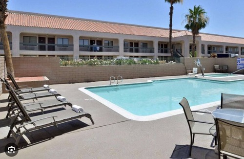 Indio Hotel | Quality Inn & Suites, Indio