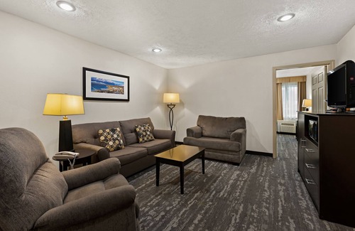 Traverse City Hotel | Quality Inn Traverse City