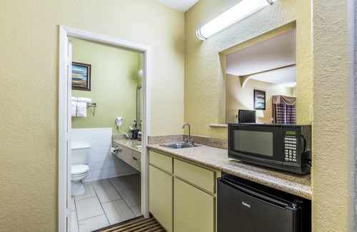 FM 1960 Hotel | Quality Suites Houston North - Spring