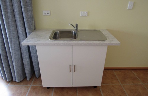 Moorowie House | Quandong Beach Shack - short walk to the beach! Off peak special! Free Wifi