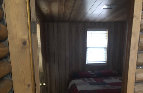 Gaylord Cabin | Quant Two Bedroom Cabin With Great Views of Otsego Lake With a Sandy Beach