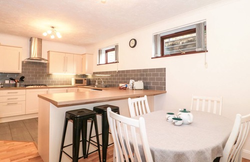 Cheddar Cottage | QUARRY COTTAGE, family friendly, with a garden in Draycott
