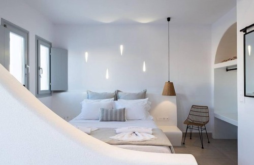 Naousa Hotel | Quartano Luxury Cycladic Residence