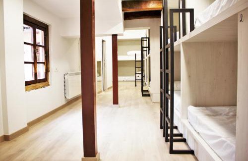 Old Town Hostel | Quartier Leon Hostel Jabalquinto