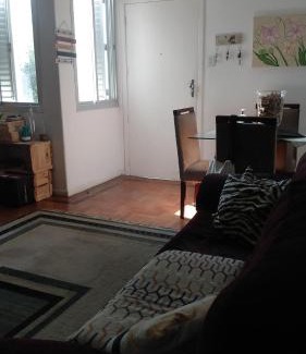 Centro House | Quarto Privado Com Ar Condicionado e Estacionamento