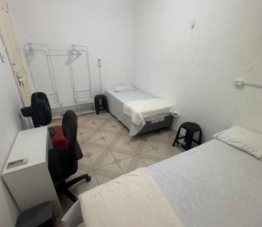 Nazare House | Quarto Privativo na Esquina do Círio de Nazare, Area Nobre, Central de Ar e Wi-fi, - Terreo1
