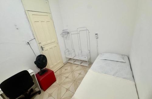 Nazare House | Quarto Privativo na Esquina do Círio de Nazare, Area Nobre, Central de Ar e Wi-fi, - Terreo1