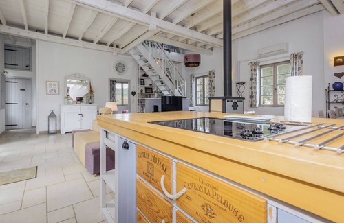 Leobard Villa | Queduchique
