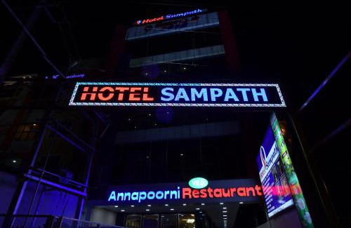 Tiruchirappalli Hotel | Queen Emperor