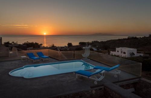 Karterados House | Queen of Santorini