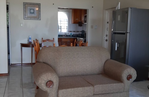 Ocho Rios Apartment | Queen’sPlaceNrBeach,WiFi,Prkg,Pool,Wsher/Dryer,View,SecurityNoFees