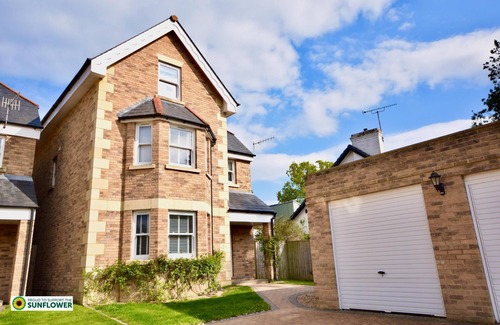 Ryde House | Queens Mews a Coastal Holiday Home
