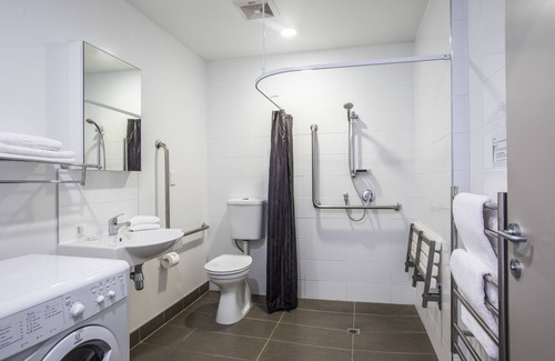 Henderson Hotel | Quest Henderson